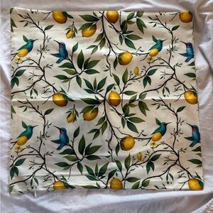 Lemon and Hummingbird Pattern Pillow Cover Bran new